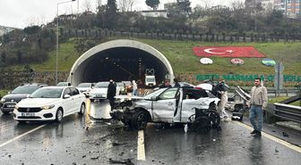 Sultangazi'deki iki ayrı trafik kazasında 9 kişi yaralandı