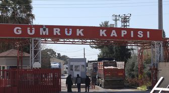 Suriye ile ticaret yapan ŞUTSO üyelerine Akçakale Gümrük Kapısı'ndan geçiş kolaylığı getirildi