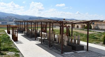 Tarihi Hasankeyf'te gün yüzüne çıkarılan 147 eser görücüye çıktı