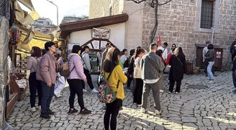 Tarihi konaklarıyla ünlü Safranbolu'da hafta sonu yoğunluğu