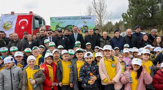 Taşköprü'de fidanlar toprakla buluştu