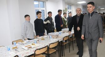 Taşova'da Kaymakam Kartal öğrencilerle iftarda buluştu