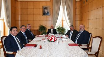 TBMM Başkanı Kurtulmuş, Milli Dayanışma, Kardeşlik ve Demokrasi Komisyonu üyeleriyle görüştü
