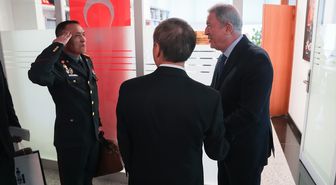 TBMM Milli Savunma Komisyonu Başkanı Akar, Moğolistan'ın Ankara Büyükelçisi Gombosuren ile görüştü