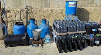 Tekirdağ'da 425 litre sahte içki ele geçirildi