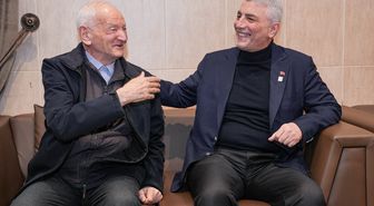 Ticaret Bakanı Ömer Bolat, Darülaceze sakini Fuzuli Nedim Şimşek'i ziyaret etti