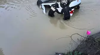 Trabzon'da göle devrilen otomobilin sürücüsü yaralandı