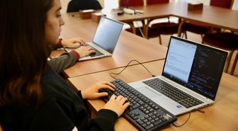 TÜBİTAK Fen Lisesi özel eğitim programlarıyla öğrencileri bilim olimpiyatlarına hazırlıyor