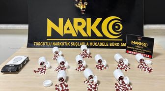 Turgutlu'da uyuşturucu operasyonunda yakalanan 2 şüpheli tutuklandı