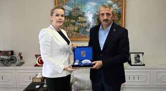Türk Kızılay Edirne Şube Başkanı Baytar'dan Vali Sezer'e ziyaret
