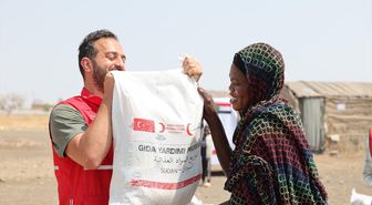 Türk Kızılaydan Sudan'ın Gadarif eyaletindeki yerinden edilmişlere ramazan desteği