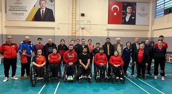 Türkiye Masa Tenisi Federasyonu Başkanı Kerim Koç, Ankara'daki milli takım kampını ziyaret etti