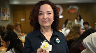 Türkiye'nin Brüksel Başkonsolosluğunda ipek kozaları kadınların elinde sanat eserine dönüştü