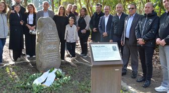Türkiye'nin ilk kadın doktoru Safiye Ali'nin Almanya'daki mezarı ziyaret edildi
