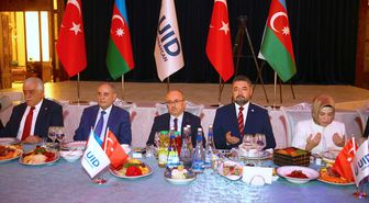 Uluslararası Demokratlar Birliği, Bakü'de iftar programı düzenledi