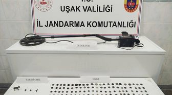 Uşak'ta bir evde 161 sikke ele geçirildi