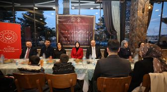 Vali Kızılkaya, evlilik kredisinden yararlanan çiftlerle iftarda bir araya geldi