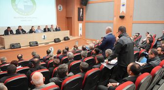 Vali Özarslan Gerze'de muhtarlarla bir araya geldi