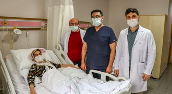 Van depreminde yakınlarını kaybetti, Malatya'da yüzlerce depremzedenin yardımına koştu