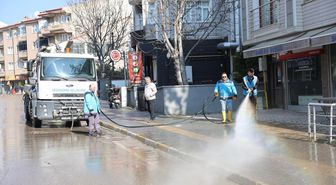 Vezirköprü Belediyesi bayram öncesi sokakları temizliyor