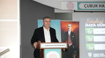 Yazar Sinan Yağmur Çubuk'ta okurlarıyla buluştu