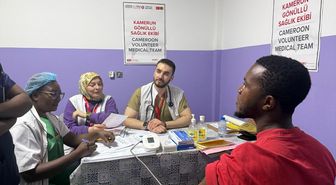 Yeryüzü Doktorları gönüllü sağlık ekibi Kamerun'a gitti