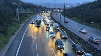Yollarda bayram tatilinden dönüş yoğunluğu başladı