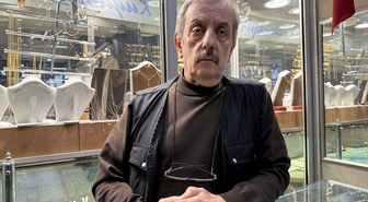 Zonguldak'ta kuyumcuya kendini jandarma olarak tanıtıp silah gösteren şüpheli aranıyor