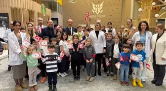 Eski KKTC Cumhurbaşkanı Ersin Tatar, Girne Koleji Trabzon kampüsünü ziyaret etti