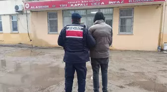 Manisa'da Uyuşturucu Operasyonu: 1453 Sentetik Hap Ele Geçirildi