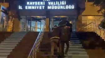 Kayseri'de 1,2 kilo uyuşturucu ile yakalanan 3 şüpheli tutuklandı