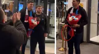 Oscar Cardozo, Trabzonspor-Fenerbahçe derbisi için Türkiye'ye geldi! Elindeki bastona dikkat