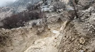 Adıyaman'da heyelan riski nedeniyle 2 ev tahliye edildi