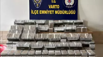 Muş'ta kaçak sigara operasyonu: Bin 766 paket ve 35 bin makaron ele geçirildi