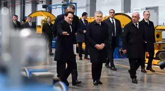 Özbekistan Cumhurbaşkanı Mirziyoyev, Teknopark şirketlerinin faaliyetlerini inceledi