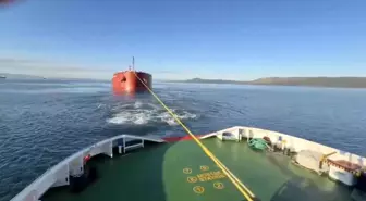 Çanakkale Boğazı'nda dökme yük gemisi makine arızası yaptı