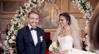 Caner Erkin, eşi Şükran Ovalı ile ilk karşılaşmasını anlattı