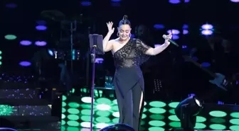 Ebru Gündeş'in Orta Doğu'da 1 saatte kazandığı ücret dudak uçuklattı