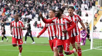 Sivasspor ve Vanspor 3-3 Beraberlik Elde Etti