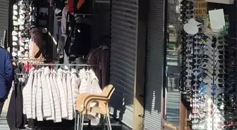 Kuşadası'nda kuyumcu soygununa "kepenk" engeli