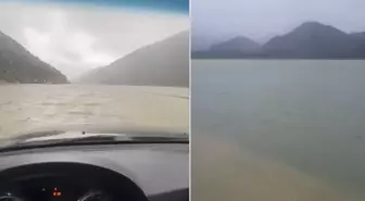 Saatlerdir dehşeti yaşıyorlar! Burası göl değil, iki ili birbirine bağlayan kara yolu
