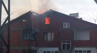 6 katlı binanın çatı katında yangın