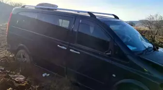 Isparta'da kontrolden çıkan araç şarampole uçtu: 10 yaralı