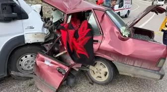 Korkunç kaza! Hurdaya dönen araç 2 gence mezar oldu