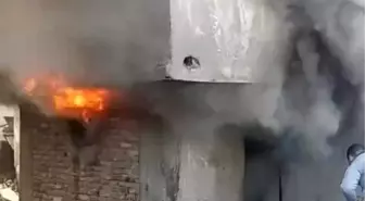 Metruk bina alev alev yandı