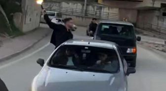 Bilecik'te bir konvoyda havaya ateş eden şahıs pes dedirtti
