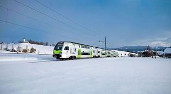 İsviçre'de Tren Raydan Çıktı: 80 Yolcu Tahliye Ediliyor
