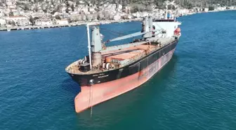 Sarıyer'de kurtarılan kargo gemisi, bu kez fırtınada sürüklendi