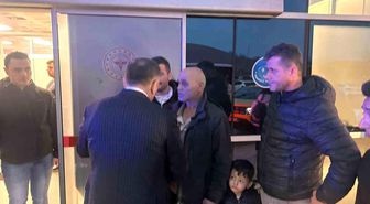 Vali Hacıbektaşoğlu maden ocağındaki göçükte yaralanan işçiyi hastanede ziyaret etti