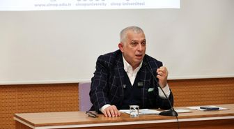 Metin Külünk: 'Mesele, hak ile batıl mücadelesinde kimin nerede durduğudur'